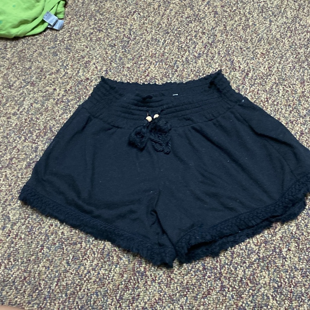 Brand:no boundaries Color:black Size:xs(1) condition:slightly worn